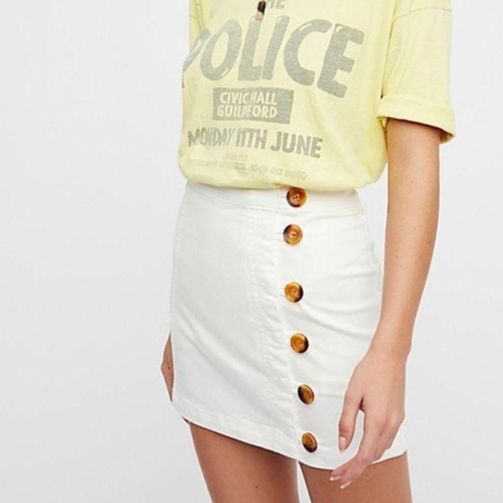 Free People White Buttoned Mini Skirt Sz 2